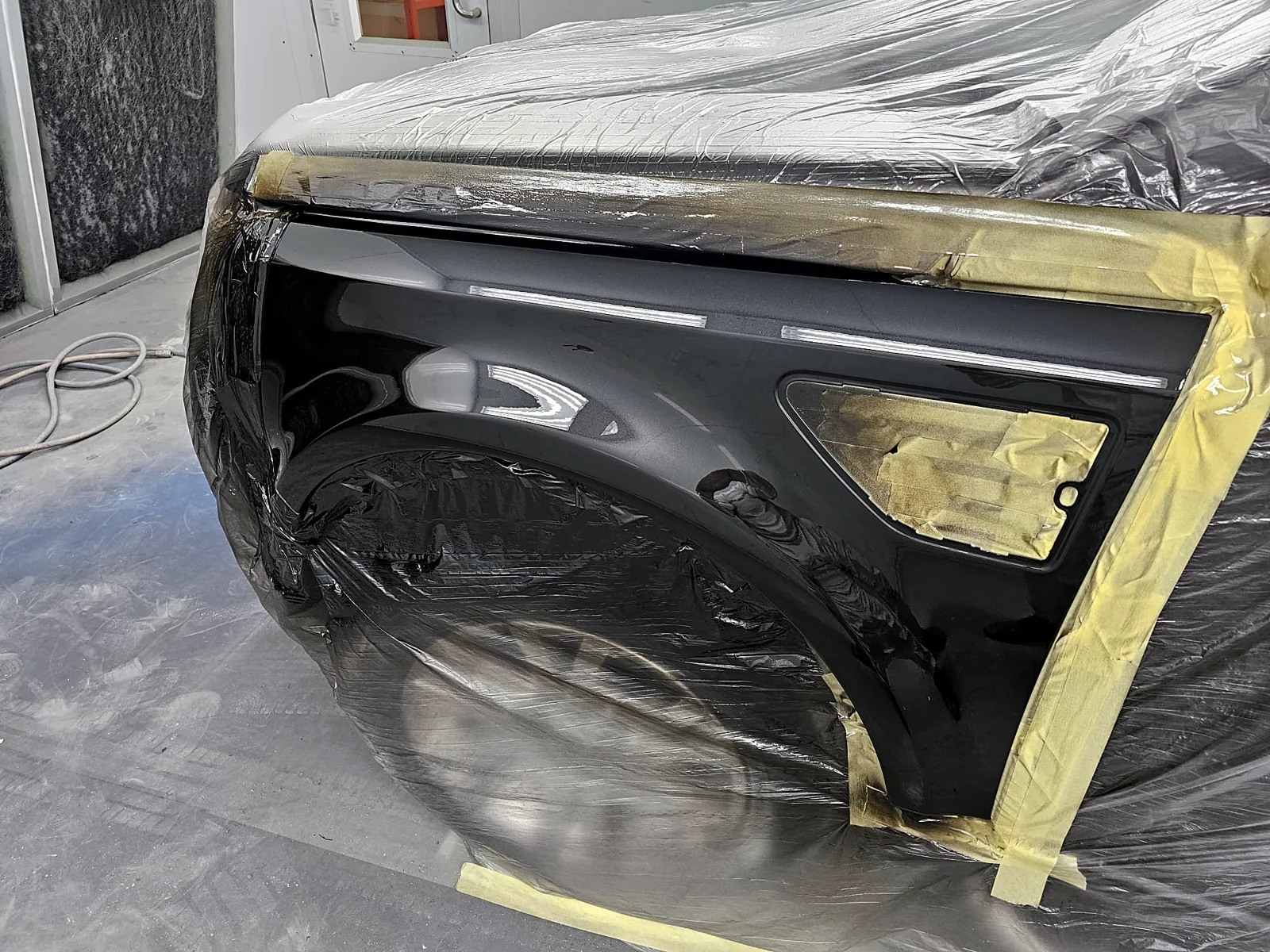 Range Rover Sport — gloss black